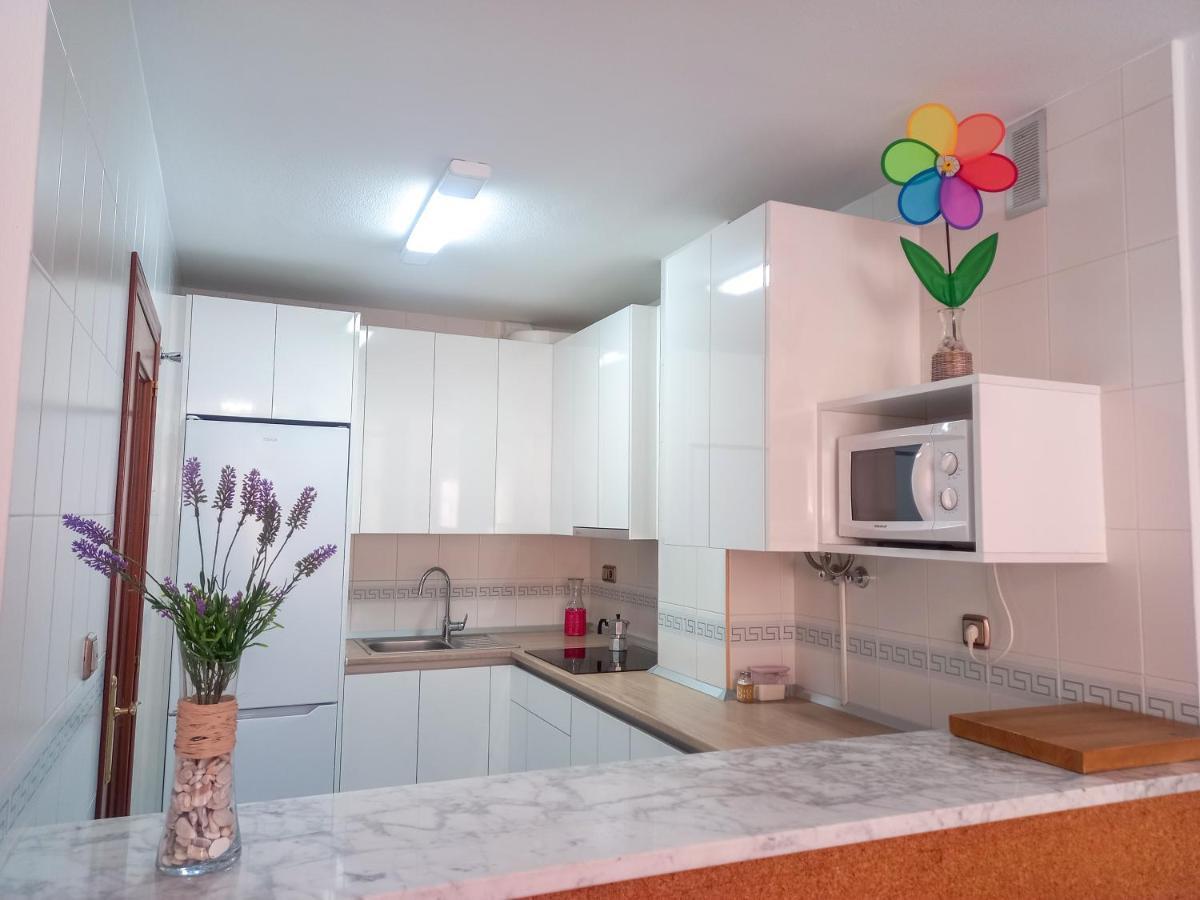 Apartamento Hibisco , Primera Linea De Playa Almuñécar المظهر الخارجي الصورة