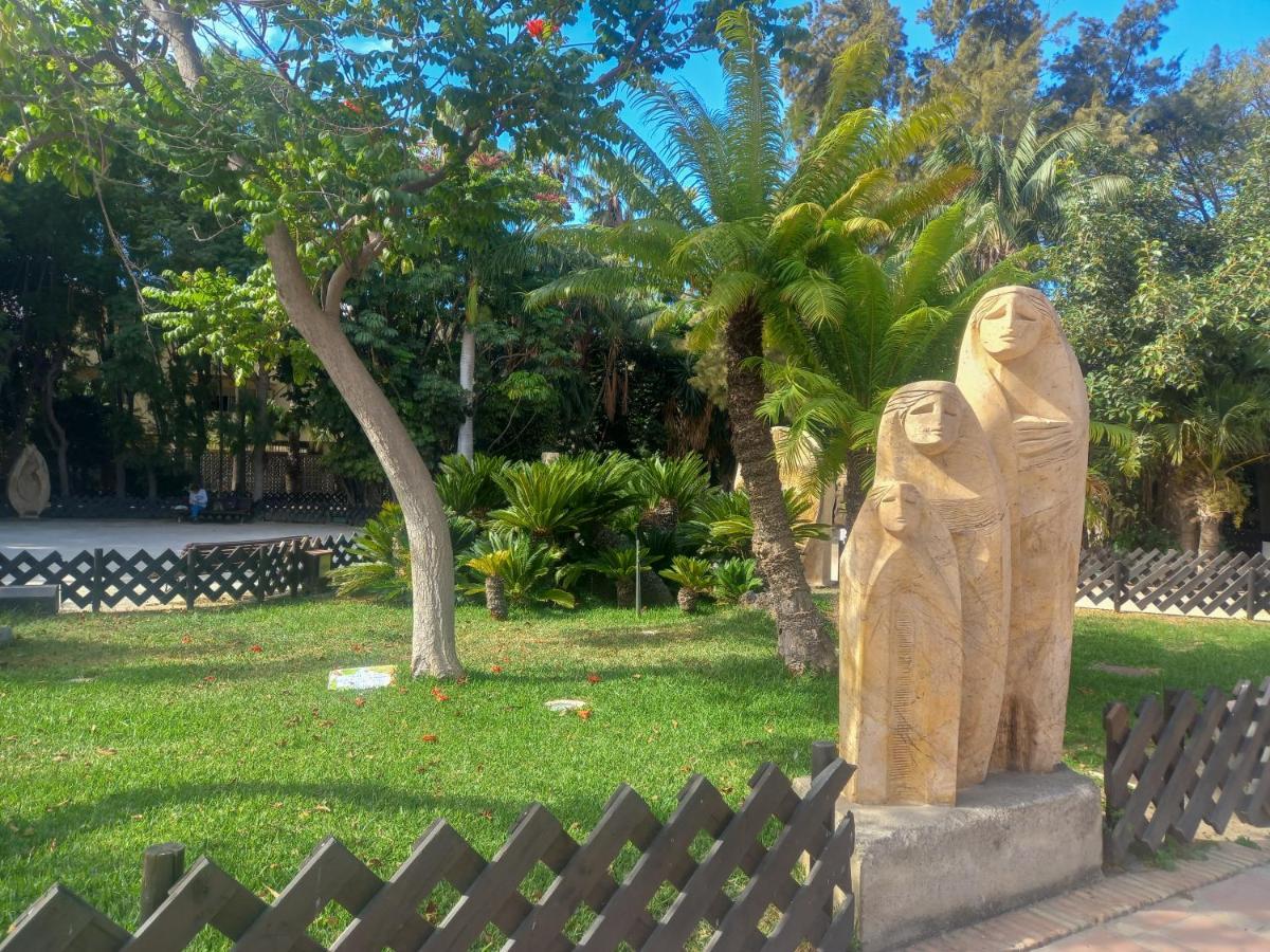 Apartamento Hibisco , Primera Linea De Playa Almuñécar المظهر الخارجي الصورة