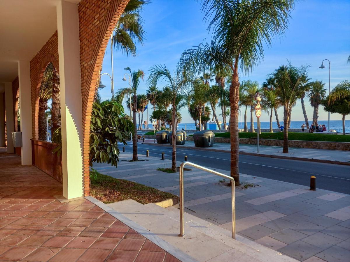 Apartamento Hibisco , Primera Linea De Playa Almuñécar المظهر الخارجي الصورة