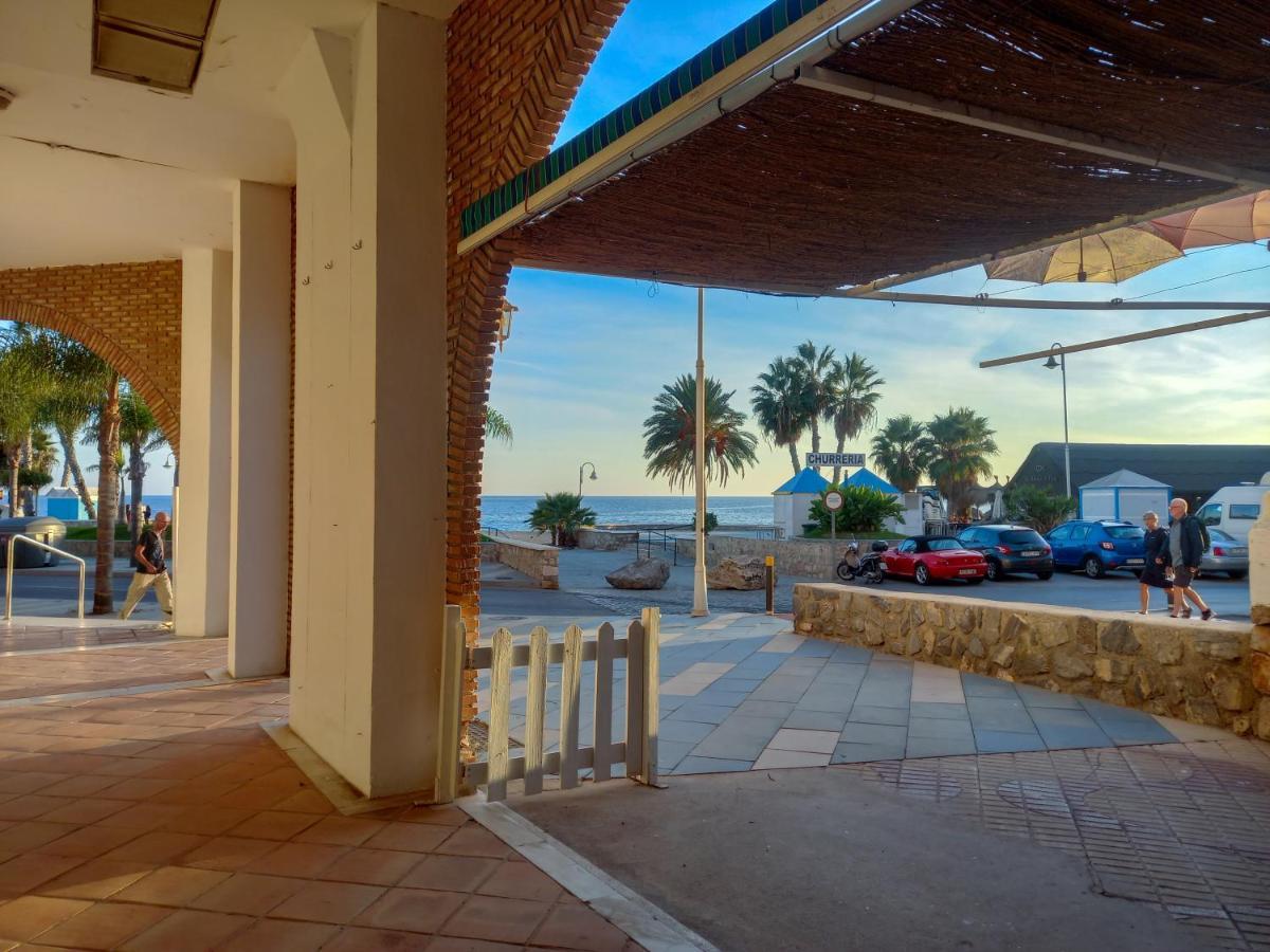 Apartamento Hibisco , Primera Linea De Playa Almuñécar المظهر الخارجي الصورة